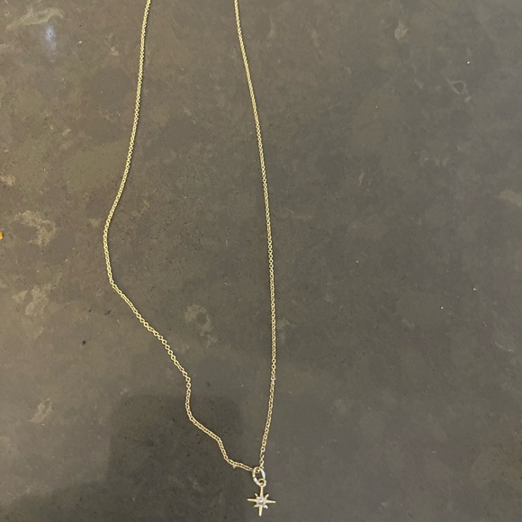Gold plated 18inch necklace with a removable North Star charm. Never worn. - Picture 2 of 3